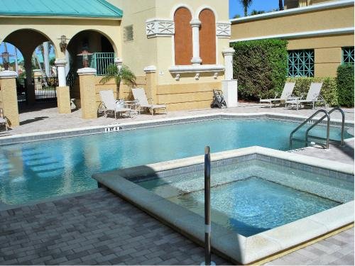 Amenities - Bayfront Pool and Spa